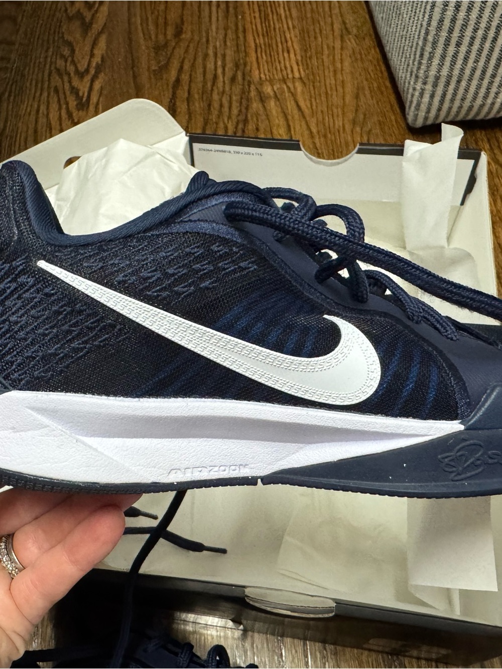 Nike Men’s Navy Blue and White Athletic Training Shoe